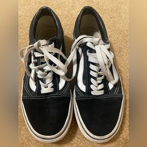 Vans Women’s Tennis Shoes/Sneakers. Size 9.5
